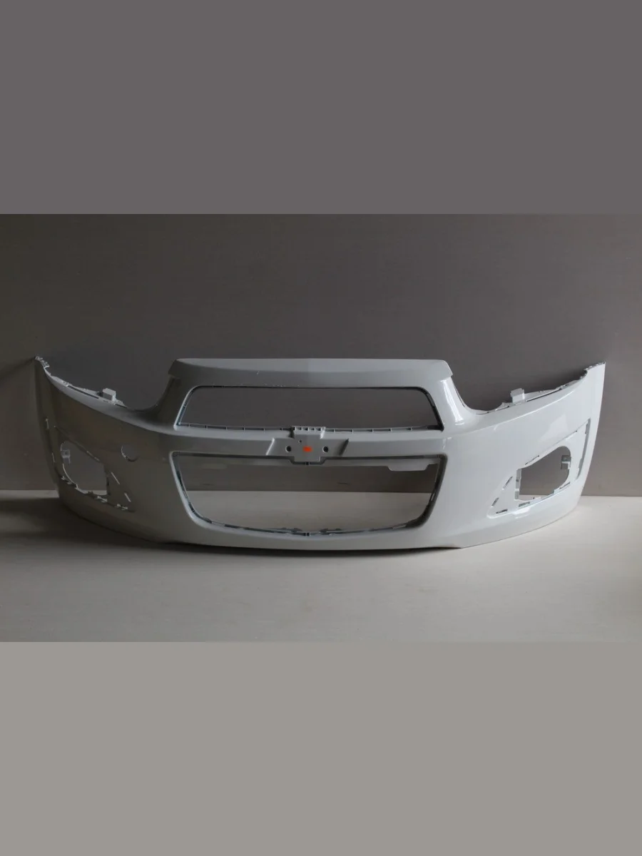 Бампер передний DAR (окрашенный) Chevrolet Aveo T300 хэтчбек (2011-2015) (Summit White GAZ (Белый))  в Керчи Республика Крым