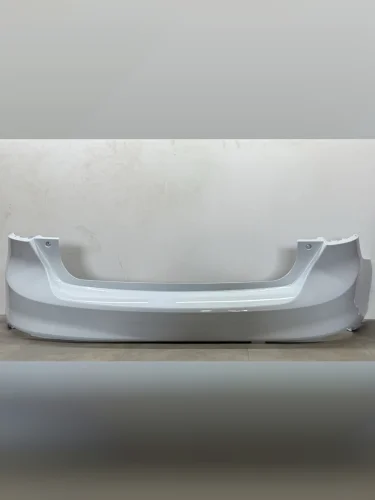 Бампер задний DAR (окрашенный) (Frozen White (Морозно-белый)) Ford Focus  3 (2010-2015) хэтчбэк дорестайлинг