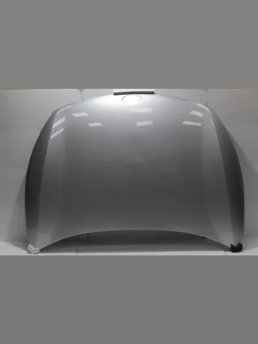 Капот DAR (окрашенный) (Серебристый металлик (Sleek silver RHM)) KIA Rio ( 4 FB,  X-line,  4 YB,  X) (2016-2025), Solaris KRS (2024-2025), Solaris KRX (2024-2025)