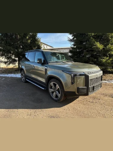 Пороги алюминиевые с пластиковой накладкой (карбон серебро) 2020 мм Rox 01 2024