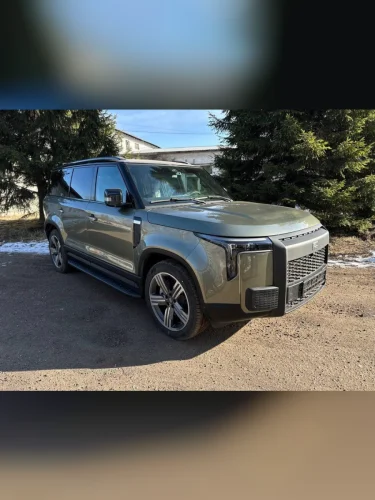 Пороги алюминиевые с пластиковой накладкой (карбон черные) 2020 мм Rox 01 2024