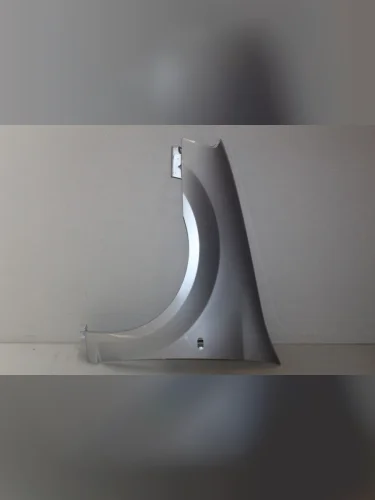 Крыло переднее левое DAR (окрашенное) (Gris Platine D69 (Серая платина)) Renault Logan 1 дорестайлинг (2004-2010)