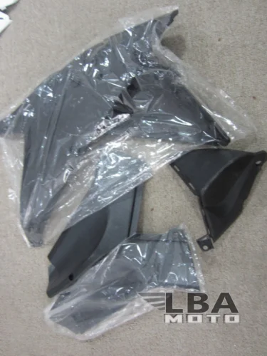 Внутренний пластик для Yamaha R1 00-01 Без цвета Детали пластика под покраску пм-00000565