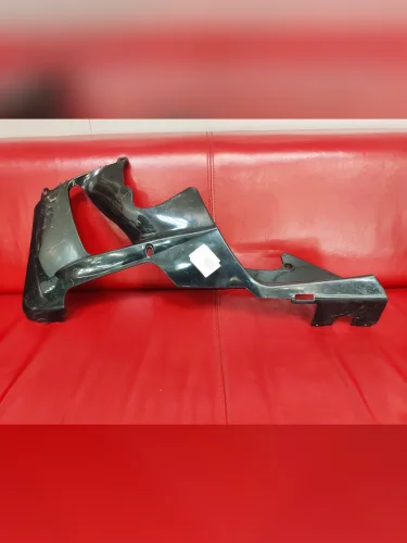 Левый нижний боковой пластик для Honda CBR 929 RR 00-01 Без цвета Детали пластика под покраску пм-00000370