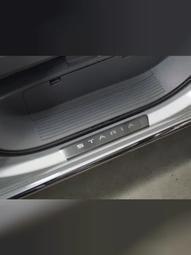 Накладки на передние пороги (лист шлифованный надпись Staria) 2шт Hyundai Staria 2.2D 2021-