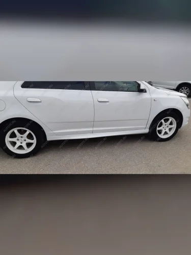 Пластиковые накладки порогов Фанат Тюнинг Chevrolet Cobalt седан дорестайлинг (2011-2016)