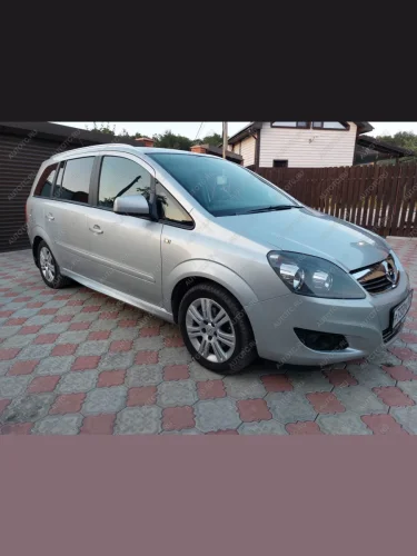 Пластиковые накладки порогов Фанат Тюнинг Opel Zafira  В (2005-2015) дорестайлинг, рестайлинг