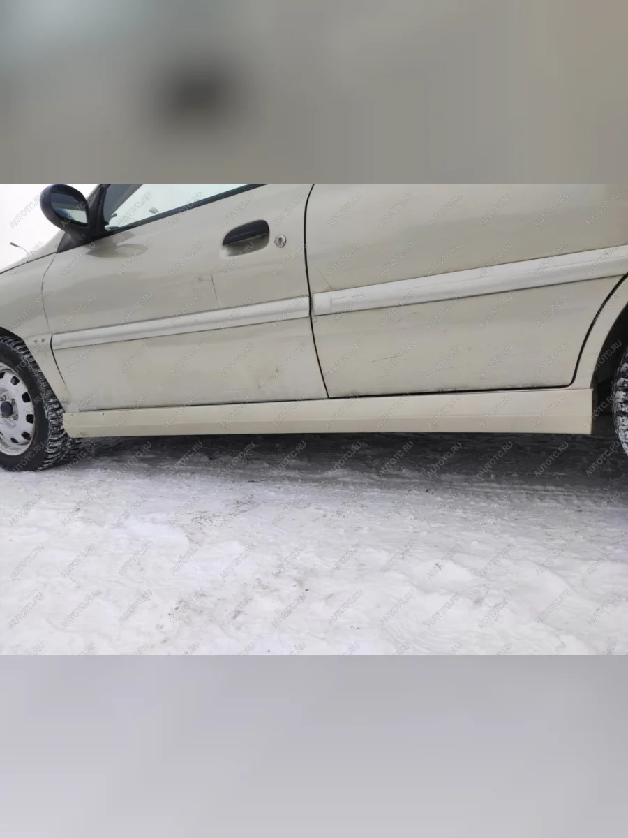 Пластиковые накладки порогов Фанат Тюнинг KIA Rio 1 DC дорестайлинг седан (2000-2002) (неокрашенные (глянец под окраску))  в Керчи Республика Крым