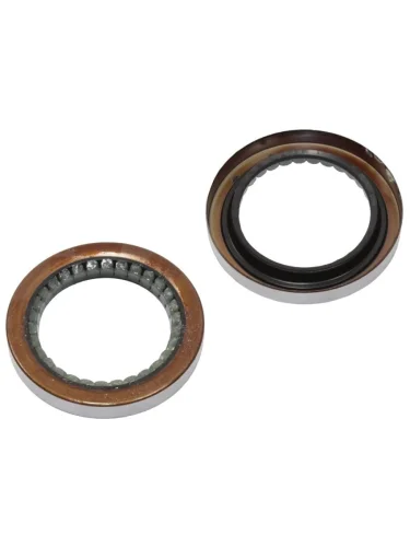 Сальник полуоси RR TOYOTA FORTUNERHILUX 05-