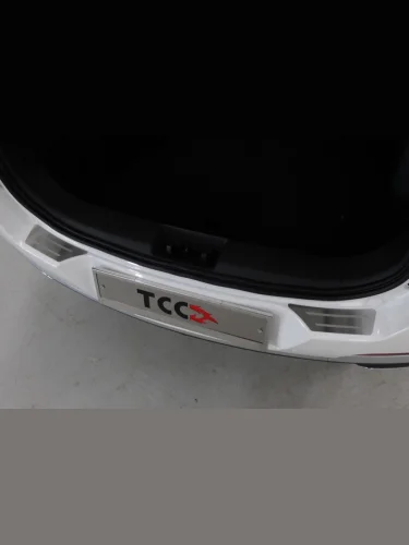 Накладки на задний бампер (лист шлифованный с полосой) 2шт Chery Tiggo 7 PRO MAX 4WD 2025