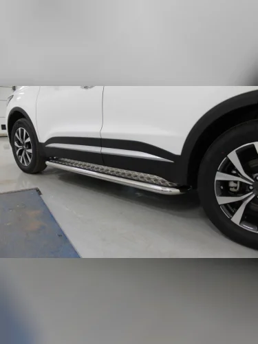 Пороги с площадкой 60,3 мм Chery Tiggo 7 PRO MAX 4WD 2025