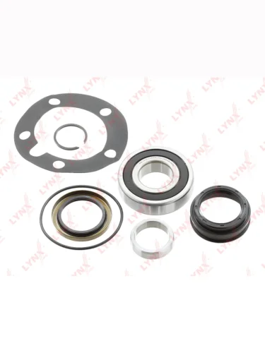 Сальник TOYOTA Hilux (97-) ступицы задней внутренний LYNX