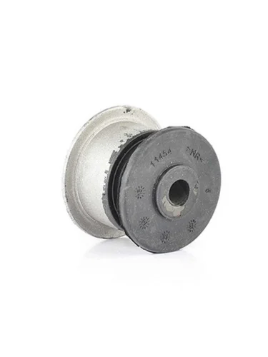 Сайлентблок VW Touareg (01-) AUDI Q7 (06-) рычага переднего верхнего поперечного BSG