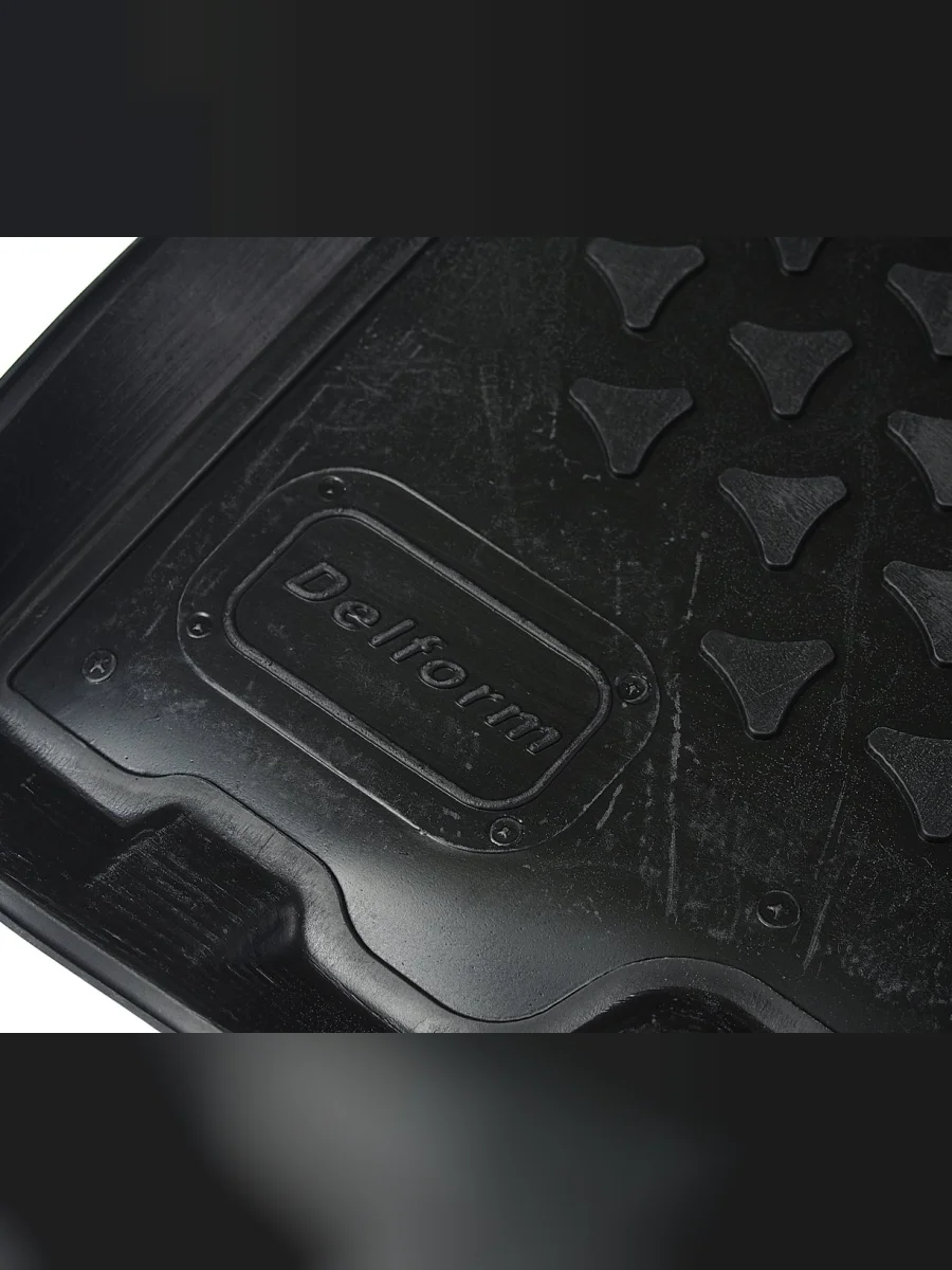 Коврик салона КАМАЗ полиуретан (рестайлинговая кабина) (2 предм.) DELFORM  в Керчи Республика Крым