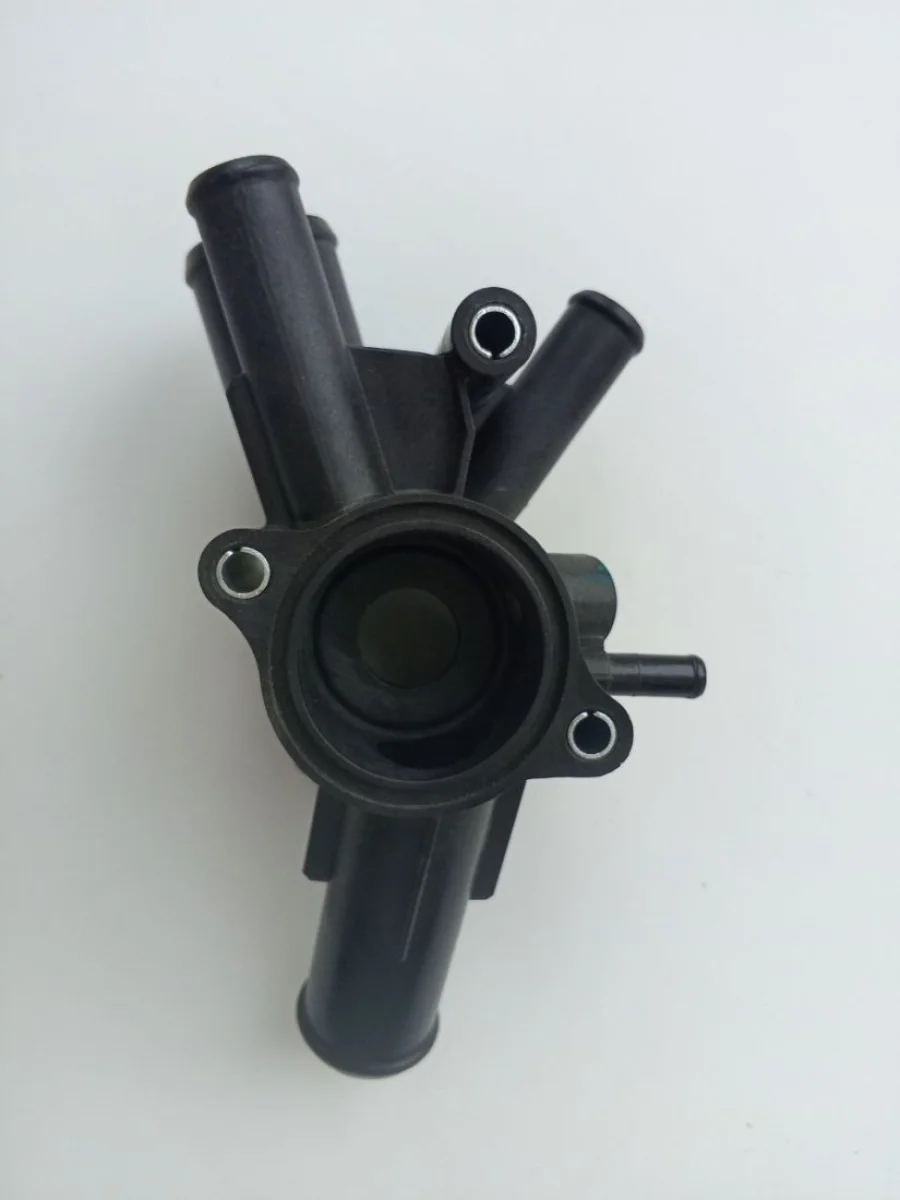 Корпус термостата CHERY Tiggo 7 PRO MAX  SQRE4T15C   в Керчи Республика Крым