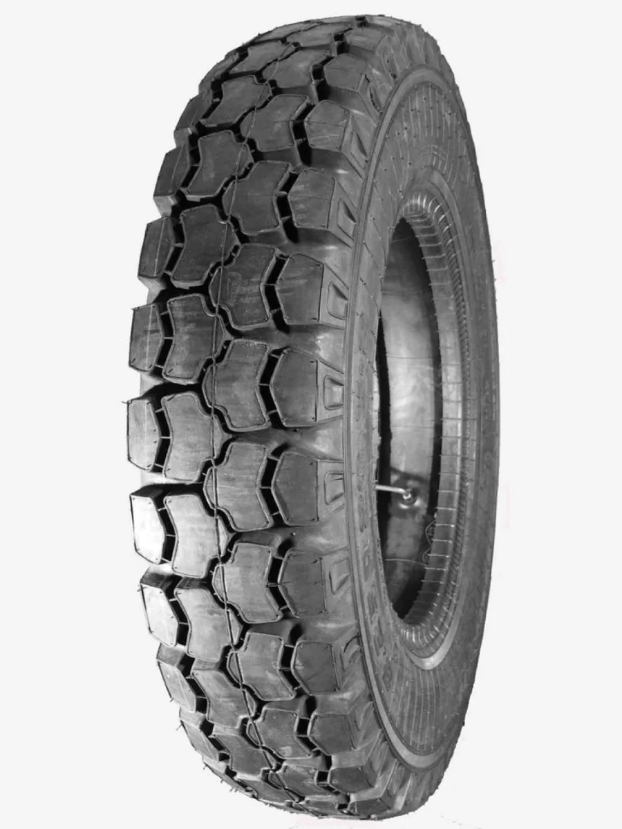 Покрышка У-2 Нижнекамск 10-ти слойная с камерой 240508 (8.25 R20 )  в Керчи Республика Крым