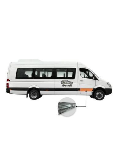 Вставка под молдинг двери пассажирской Volkswagen Crafter maxi long