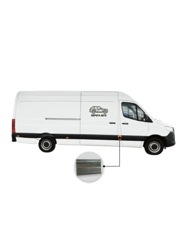Вставка под молдинг кармана после пассажирской двери верхняя Volkswagen Crafter maxi