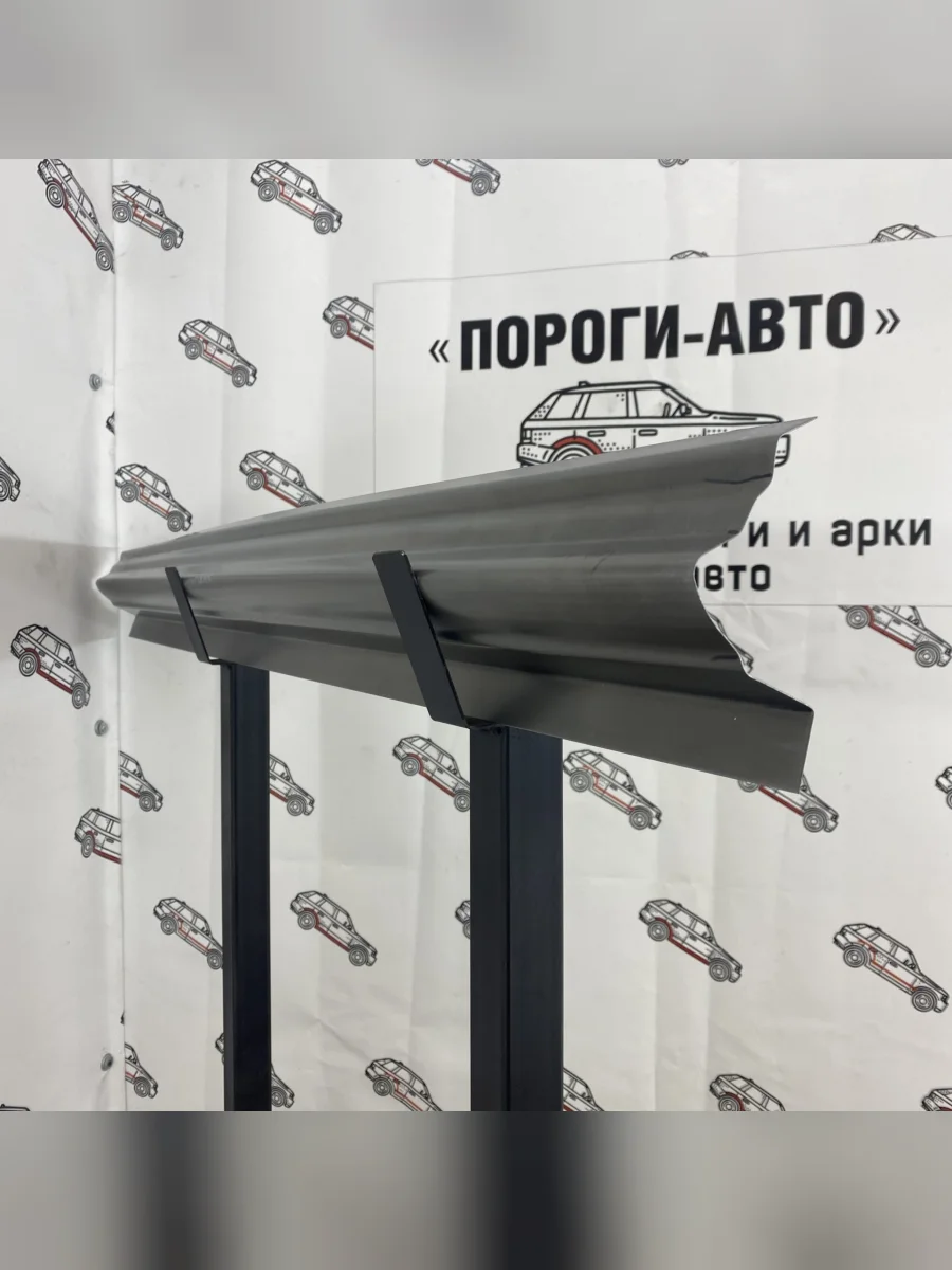 Порог пассажирской двери Mitsubishi Delica 4 поколение  в Самаре Самарской области