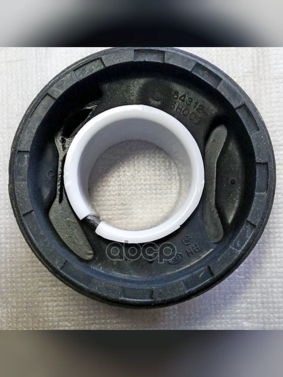 Сайлентблок Кабины HyundaiMitsubishi-65-78Canter Передний HyundaiKiaMobis Hyundai-KIA арт. 643125H000  в Керчи Республика Крым