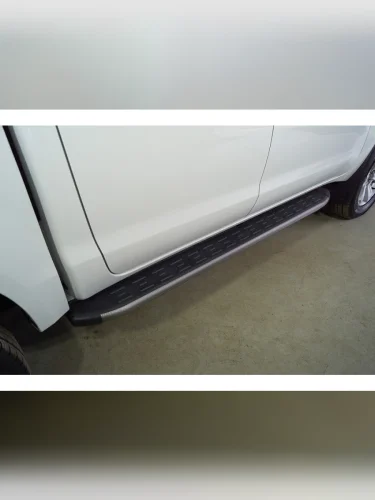 Пороги алюминиевые с пластиковой накладкой (карбон серые)  2120 мм Foton Tunland V9 2.0 Diesel АКПП 4WD 2024