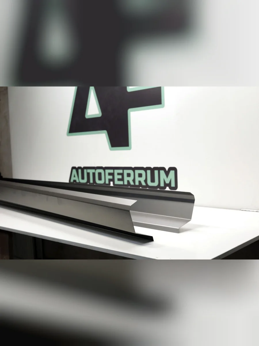 Комплект ремонтных порогов AUTOFERRUM Chrysler 300C LX седан (2004-2011) (холоднокатаная сталь 1.2 мм)  в Перми Пермском крае