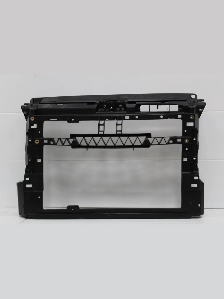 Рамка радиатора для VOLKSWAGEN Polo, Derby, Vento 2009-2020 гг  в Керчи Республика Крым