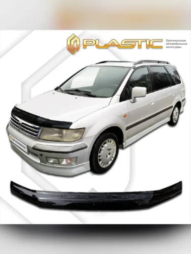 Дефлектор капота Classic черный Mitsubishi Space Wagon  1997-2004