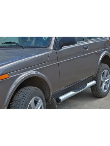 Пороги труба с проступью с пластиковой заглушкой Техно Сфера Лада ВАЗ Нива 4х4 2121 3 дв. дорестайлинг (1977-2019)