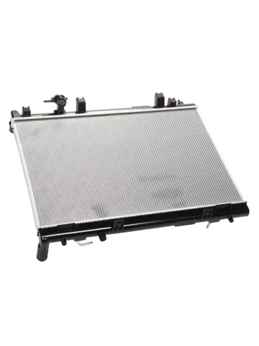 Радиатор NISSAN Pathfinder (12-) системы охлаждения SAKURA