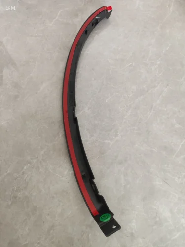 Накладка на крыло GEELY MONJARO RRRH (передняя часть)