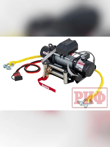 Лебёдка переносная РИФ 12000 c квадратом для фаркопа, стальной трос (облегченная)  brand: РИФ, tyagovoe_usilie_funty: 12000, tip: Электрическая, napryazhenie_pitaniya_v: 12, tros: Сталь, maksimalnaya_nagruzka_kg: 5400, width_mm_2: 580, dlina_mm: 520, ves_kg_1: 48.3, vysota_mm: 320, sposob_ustanovki: Универсальная