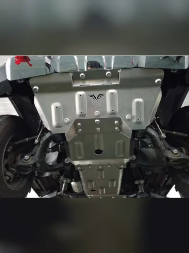 Защита Falcon радиатора, картера, РК, КПП для BAIC BJ40 (2.0T бензин), 2019-2023, алюминий, 8 мм  brand: Falcon, width_mm_2: 150, dlina_mm: 740, ves_kg_1: 31, vysota_mm: 1220